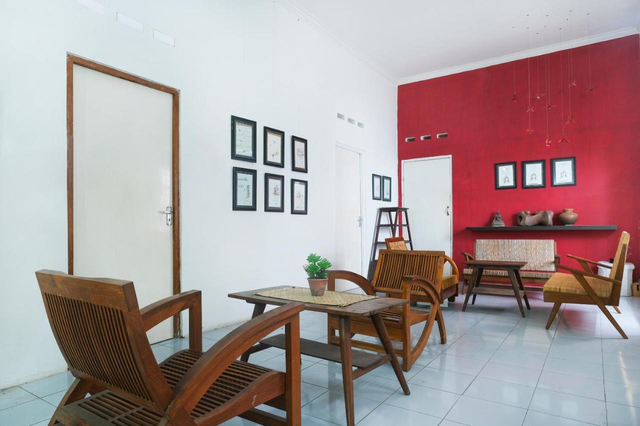Oyo 287 Rumah Eyang Near Rsud Kota Yogyakarta Ξενοδοχείο Εξωτερικό φωτογραφία